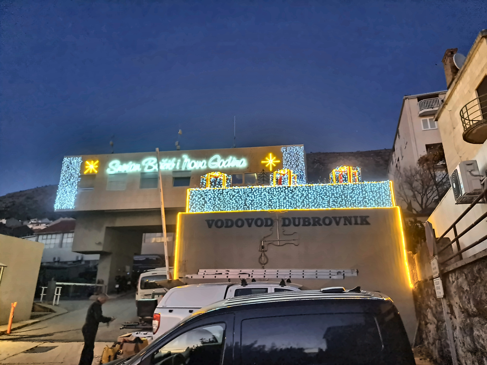 ŠJOR – svjetlosni natpisi